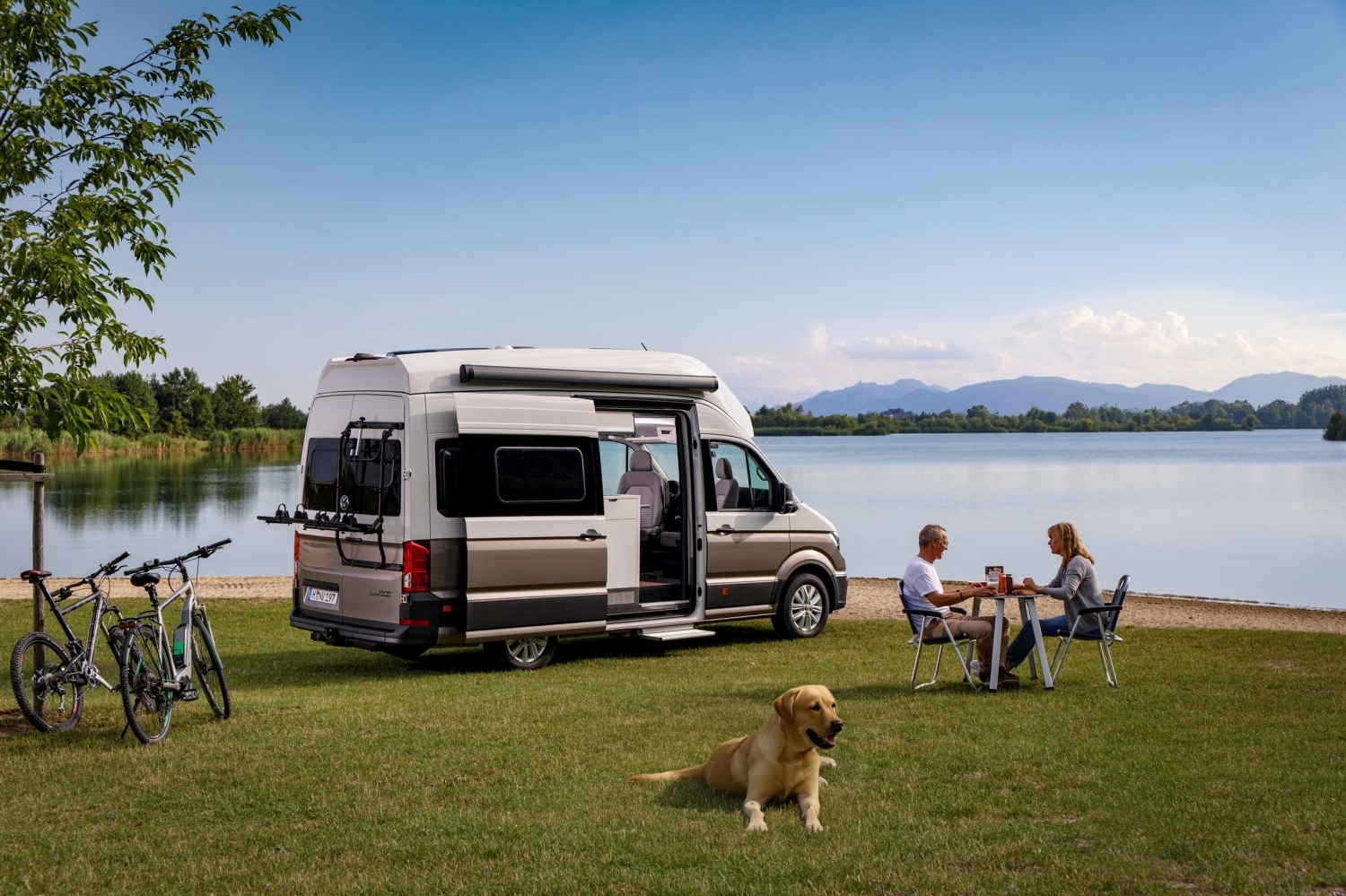 Volkswagen Commercial Vehicles launches Canine Campervan Guide for the UK’s dog owners